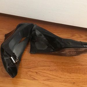 Stuart Weitzman  Black Patent Leather